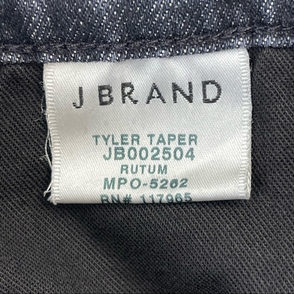 NWT J Brand Men’s Tyler Taper Denim Slim Fit Jeans Color gray/Rutum size 40 - Picture 6 of 12